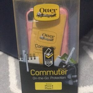 Otter Box Commuter Case for iPhone 7/8 (Brand New)